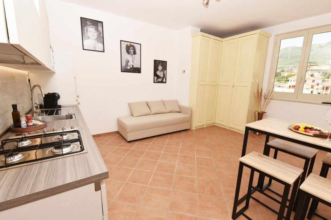 Chez Luke Apartments In Аджерола Екстериор снимка