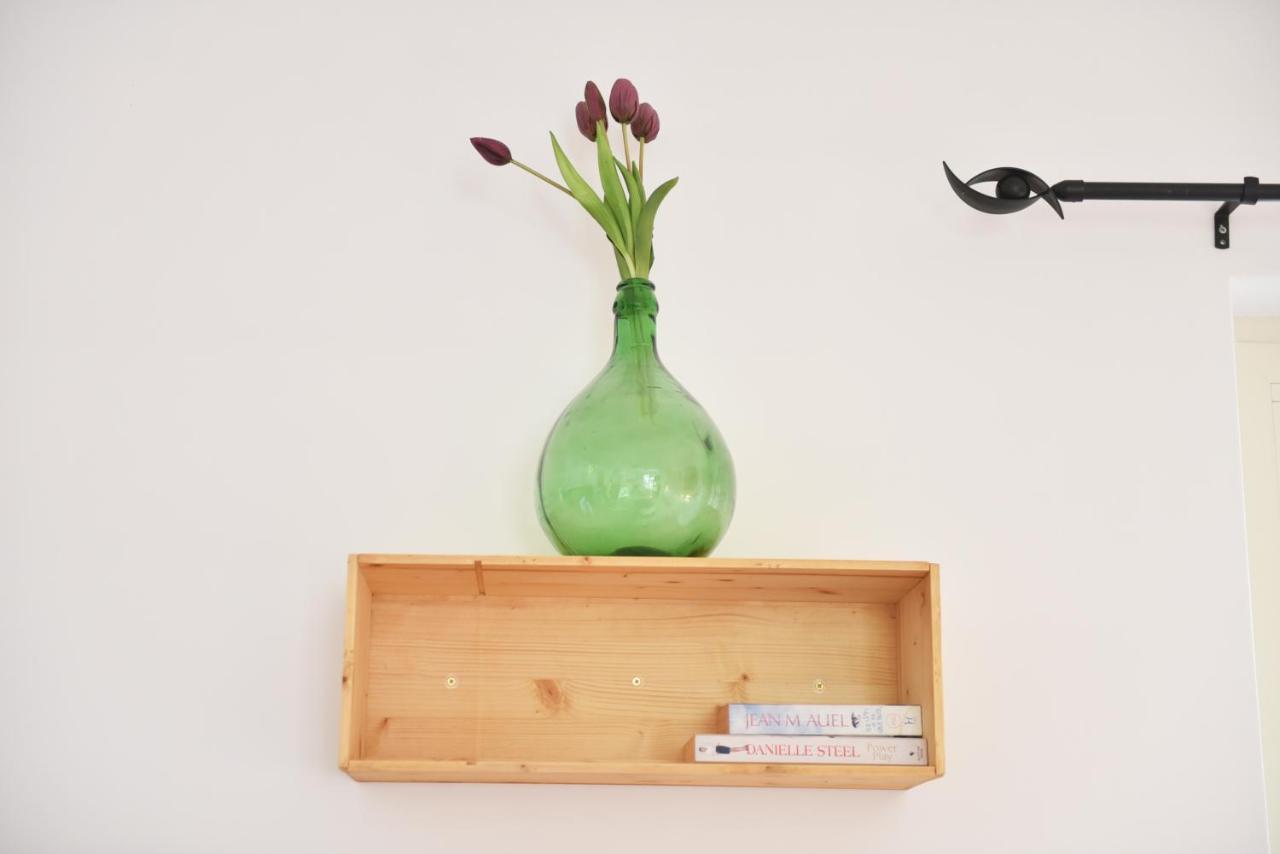 Chez Luke Apartments In Аджерола Екстериор снимка